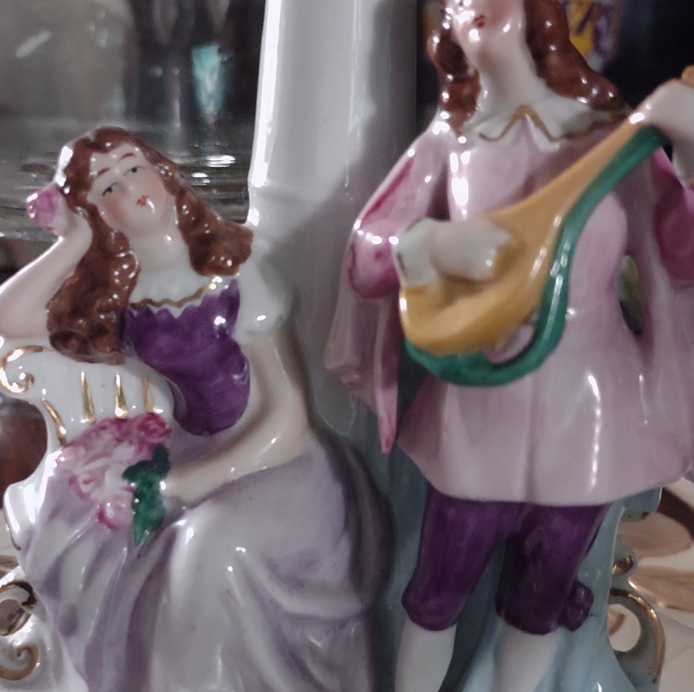 vintage German ceramic with gold trim lamp Colonial themed perfect condition